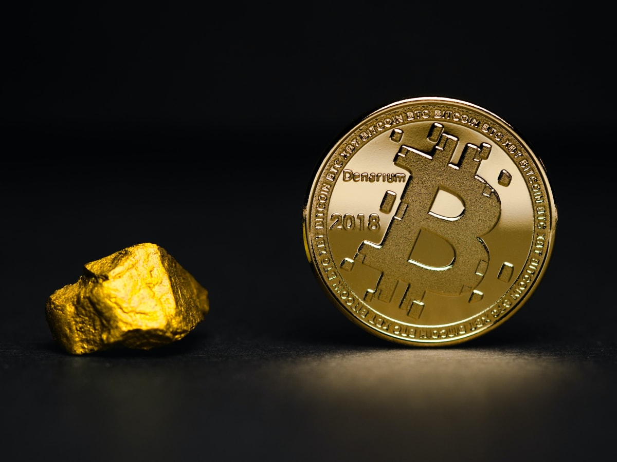 Bloomberg Report: Bitcoin Could Hit $100,000 This Year as Gold Replacement  - TheStreet Crypto: Bitcoin and cryptocurrency news, advice, analysis and  more