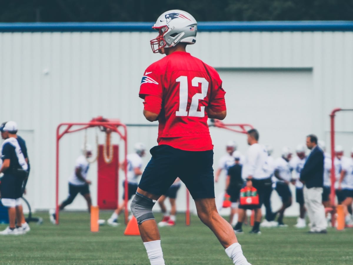 Tom Brady Adds Bitcoin Laser Eyes to Twitter Profile - TheStreet Crypto:  Bitcoin and cryptocurrency news, advice, analysis and more