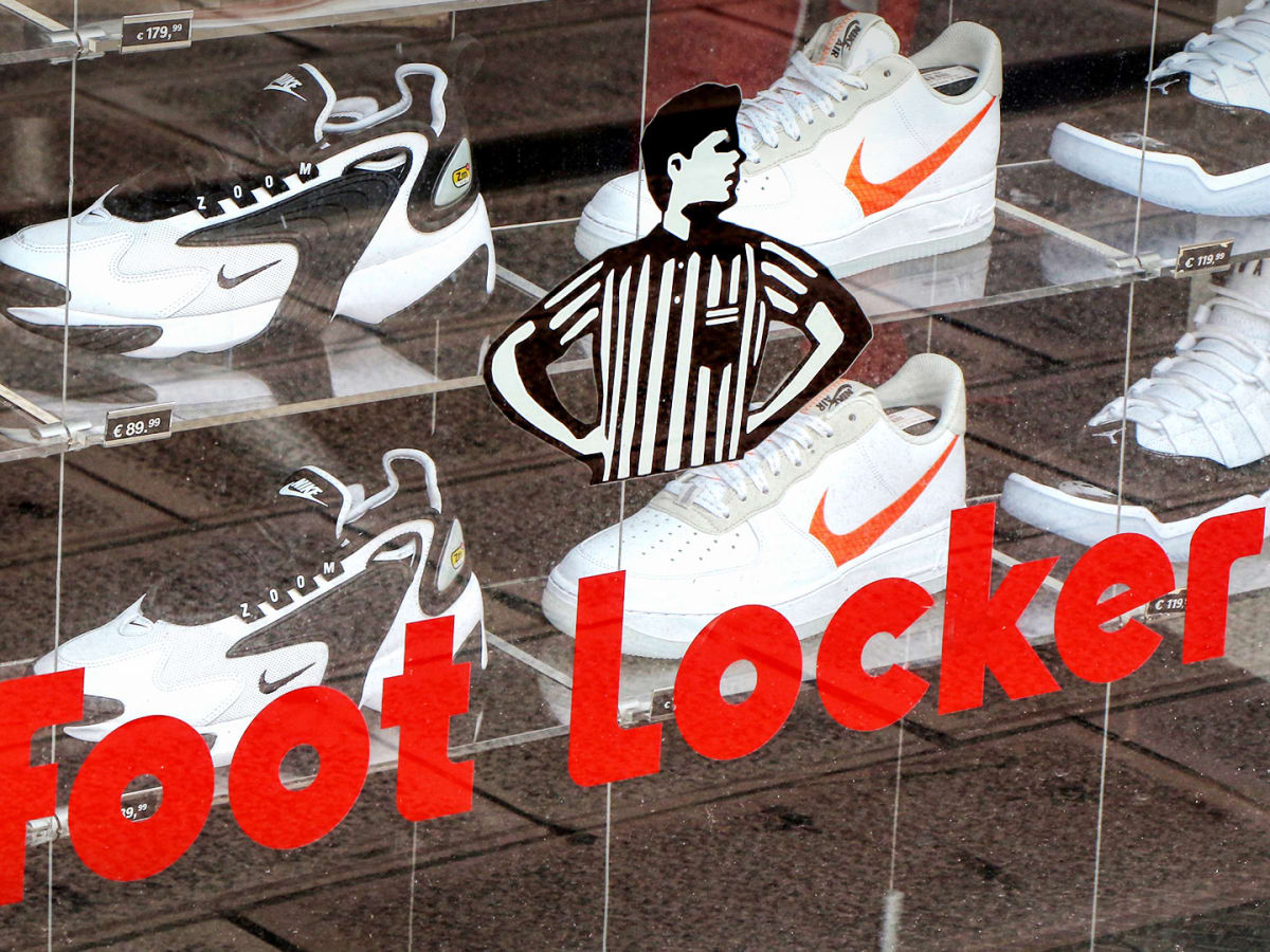 Foot Locker to buy two shoe store chains for $1.1 bln