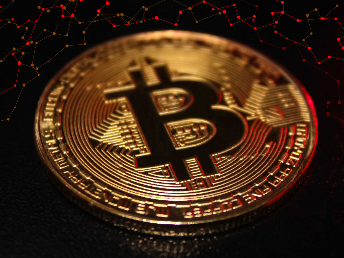 Bitcoin surges on Fed rate cut expectations, BlackRock urges caution -  TheStreet Crypto: Bitcoin and cryptocurrency news, advice, analysis and more