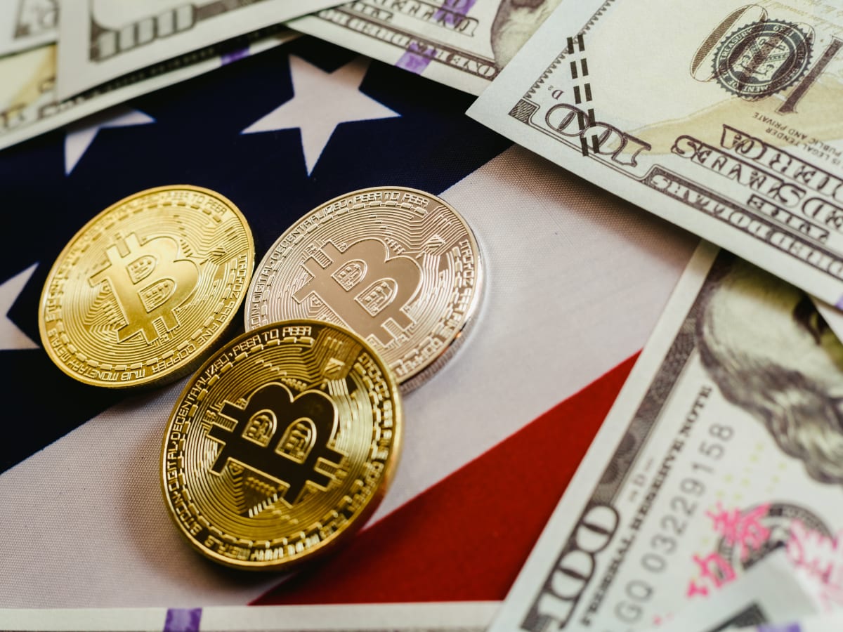 BlackRock CEO warns dollar could lose reserve status to Bitcoin - TheStreet  Crypto: Bitcoin and cryptocurrency news, advice, analysis and more
