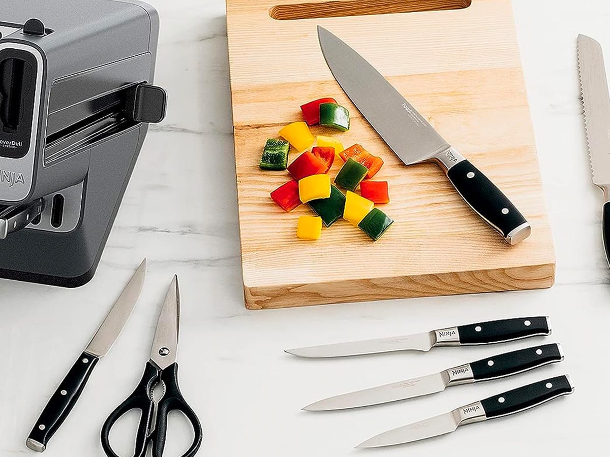 Ninja's Foodi NeverDull knife set is $120 off at  - TheStreet