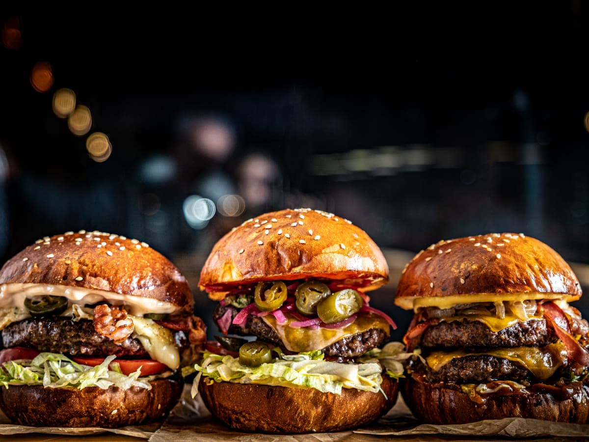 Popular burger chain claims saving 50% in payment processing fees -  TheStreet Crypto: Bitcoin and cryptocurrency news, advice, analysis and more