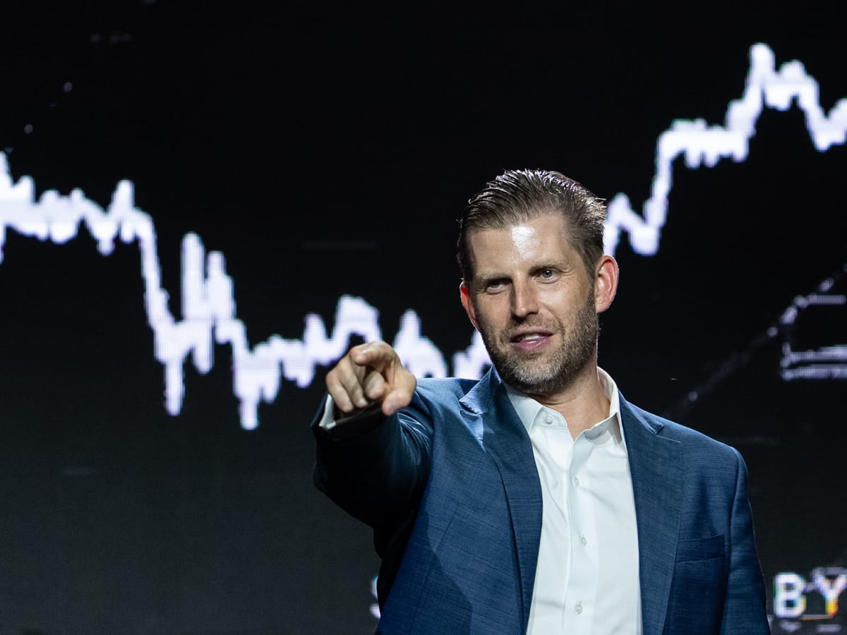 Trump-backed stock halts multiple times after wild 51% crash in 30 minutes  - TheStreet Crypto: Bitcoin and cryptocurrency news, advice, analysis and  more