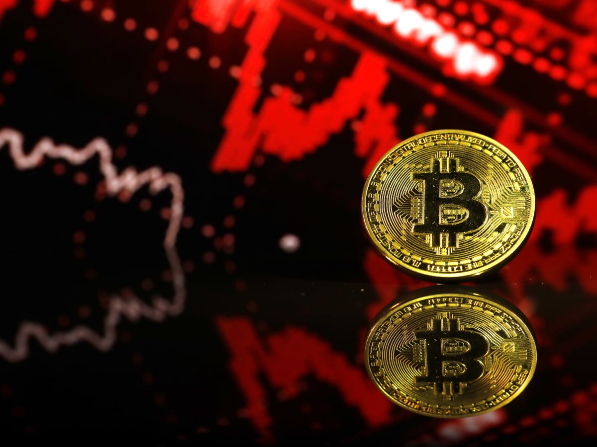 Veteran trader who called 2018 Bitcoin collapse says buyers will puke at  $60K - TheStreet Crypto: Bitcoin and cryptocurrency news, advice, analysis  and more