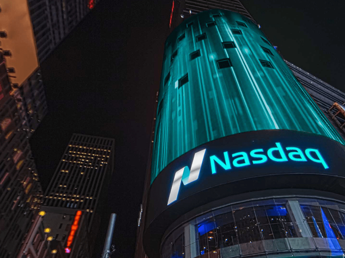 Nasdaq Exec Exchange Is All In On Using Blockchain Technology Thestreet