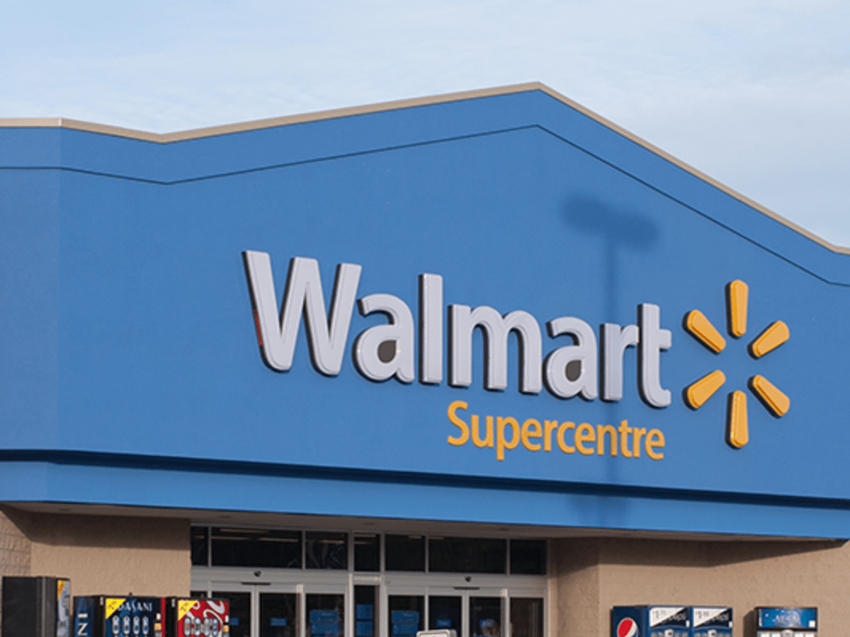 Walmart Facing Tough Competition as German Grocery Giant Heads to U.S. -  TheStreet