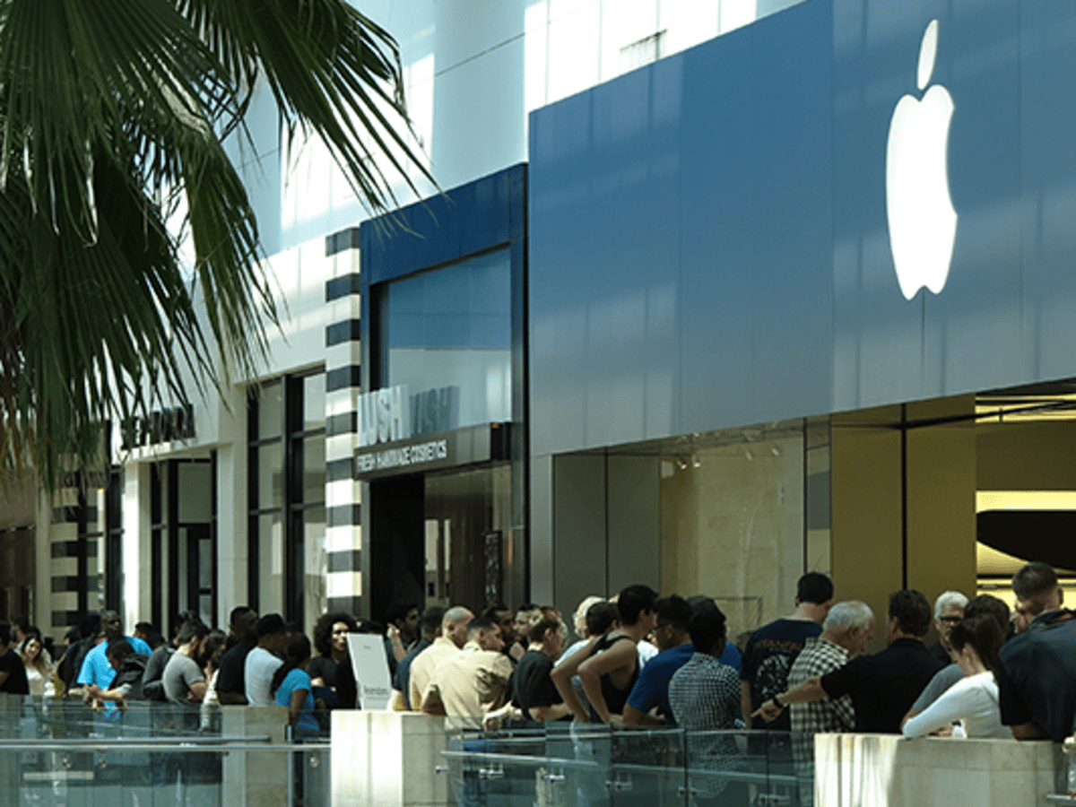 Third Street Promenade - Apple Store - Apple