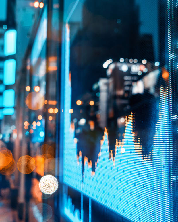 Here's How Investors Can Prepare for Slowing Growth