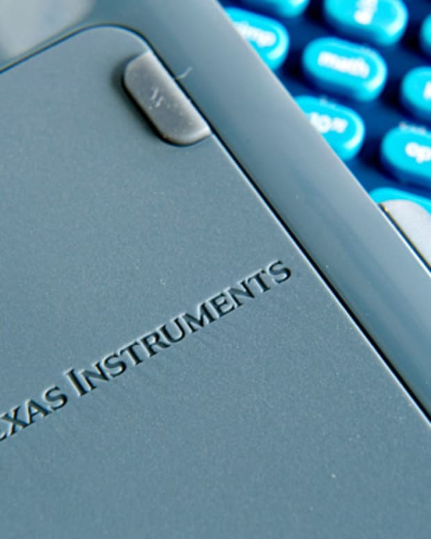 Texas Instruments Flashes Cash, Analysts Hike Price Targets