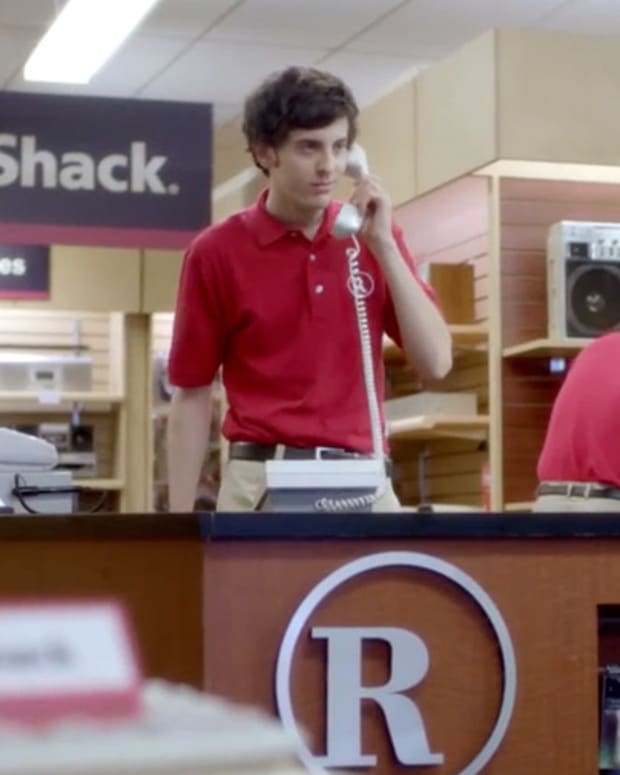RadioShack Files for Chapter 11, Sprint Plans to Occupy Remaining Stores