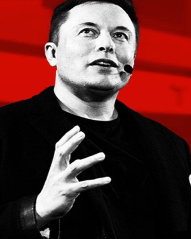 Here's a Sneak Peek at Elon Musk's First SpaceX Spacesuit