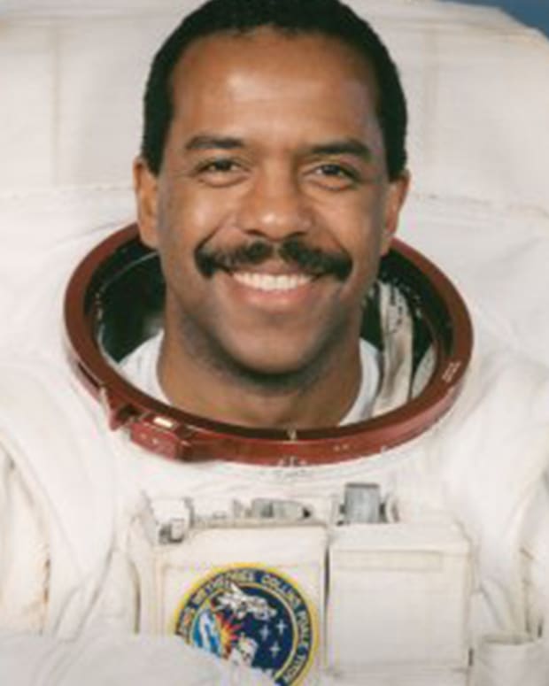 Bernard Harris Jr. Lead