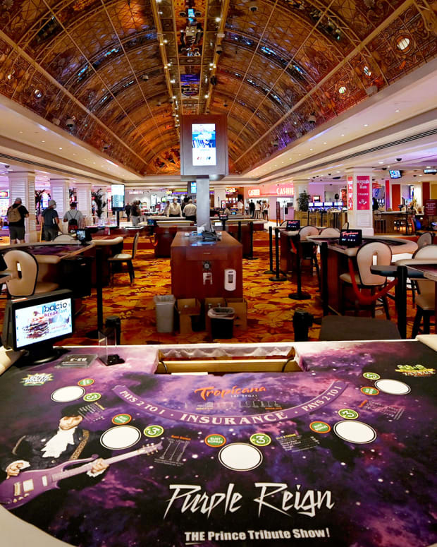 Penn National Gaming Lead