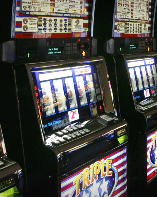 Penn National Gaming Lead