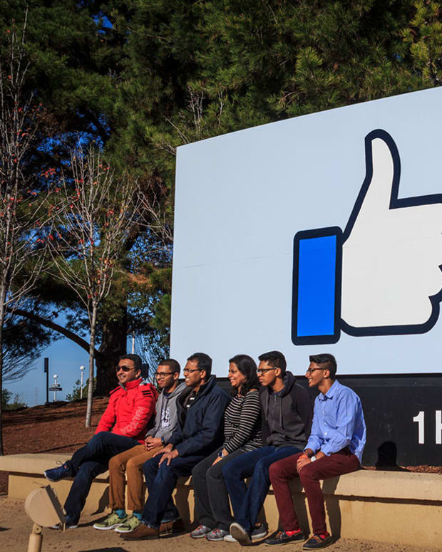 5 Facebook achinthamb : Shutterstock