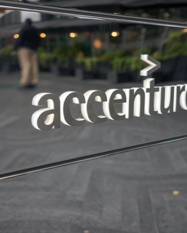 30 accenture vancouver Tada Images : Shutterstock