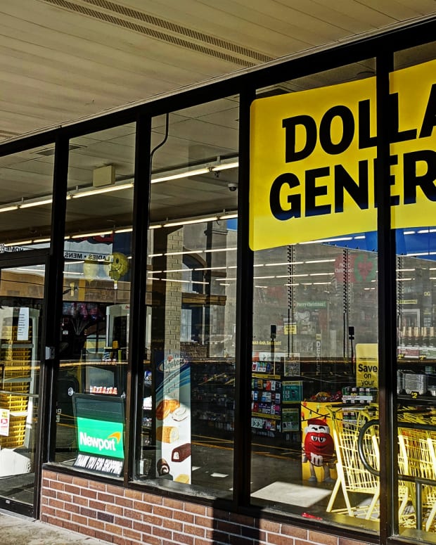 Dollar General Lead