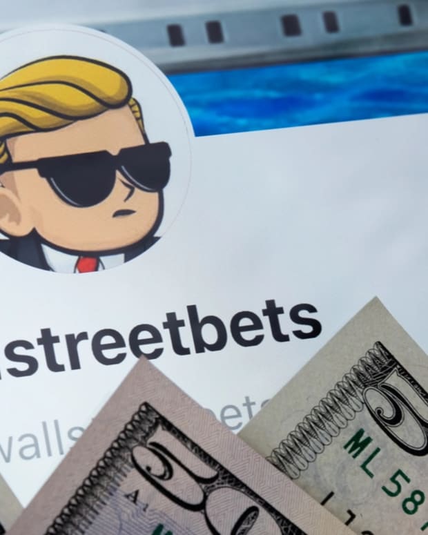 IiEB95Et-wallstreetbets-moderators-reinstate-ban-on-cryptocurrencies-discussions-citing-bloomberg-coverage
