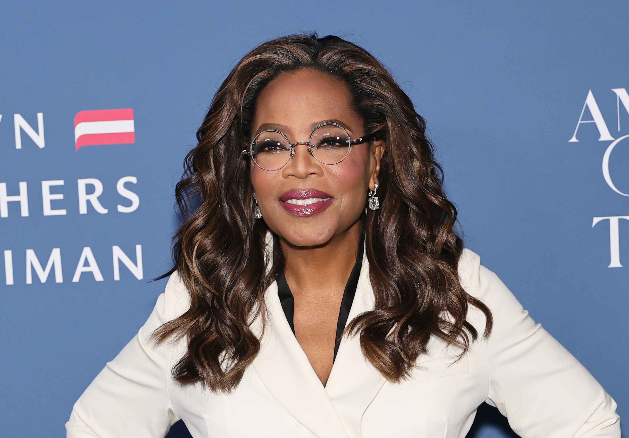 Oprah Winfrey's net worth in 2025: How she built her multi-billion-dollar  empire, image size:2496x1738