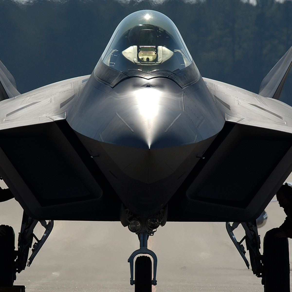 Raytheon Vs. Lockheed Martin: Which Is the Best Defense Stock to Own? -  TheStreet