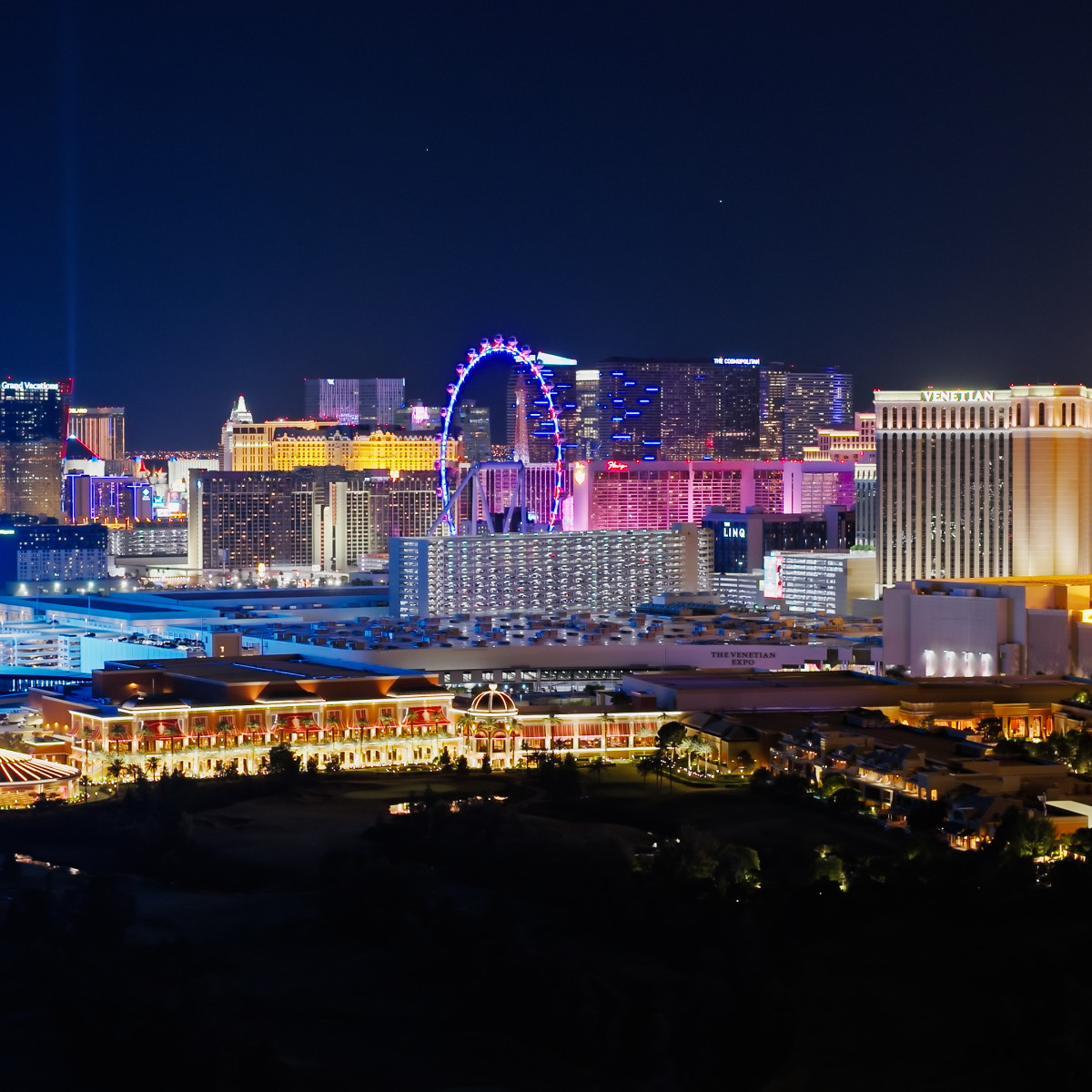 Las Vegas Strip Sphere brings back superstar singer residency - TheStreet