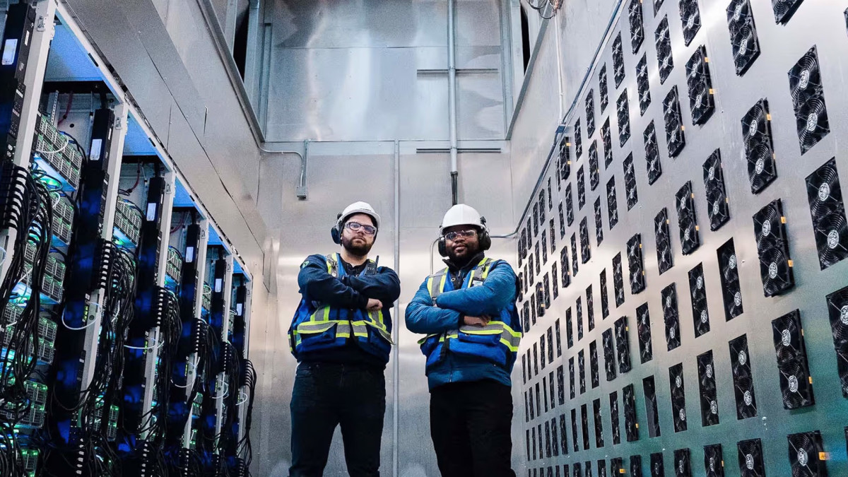 Bitcoin miner turns AI cloud contender - TheStreet