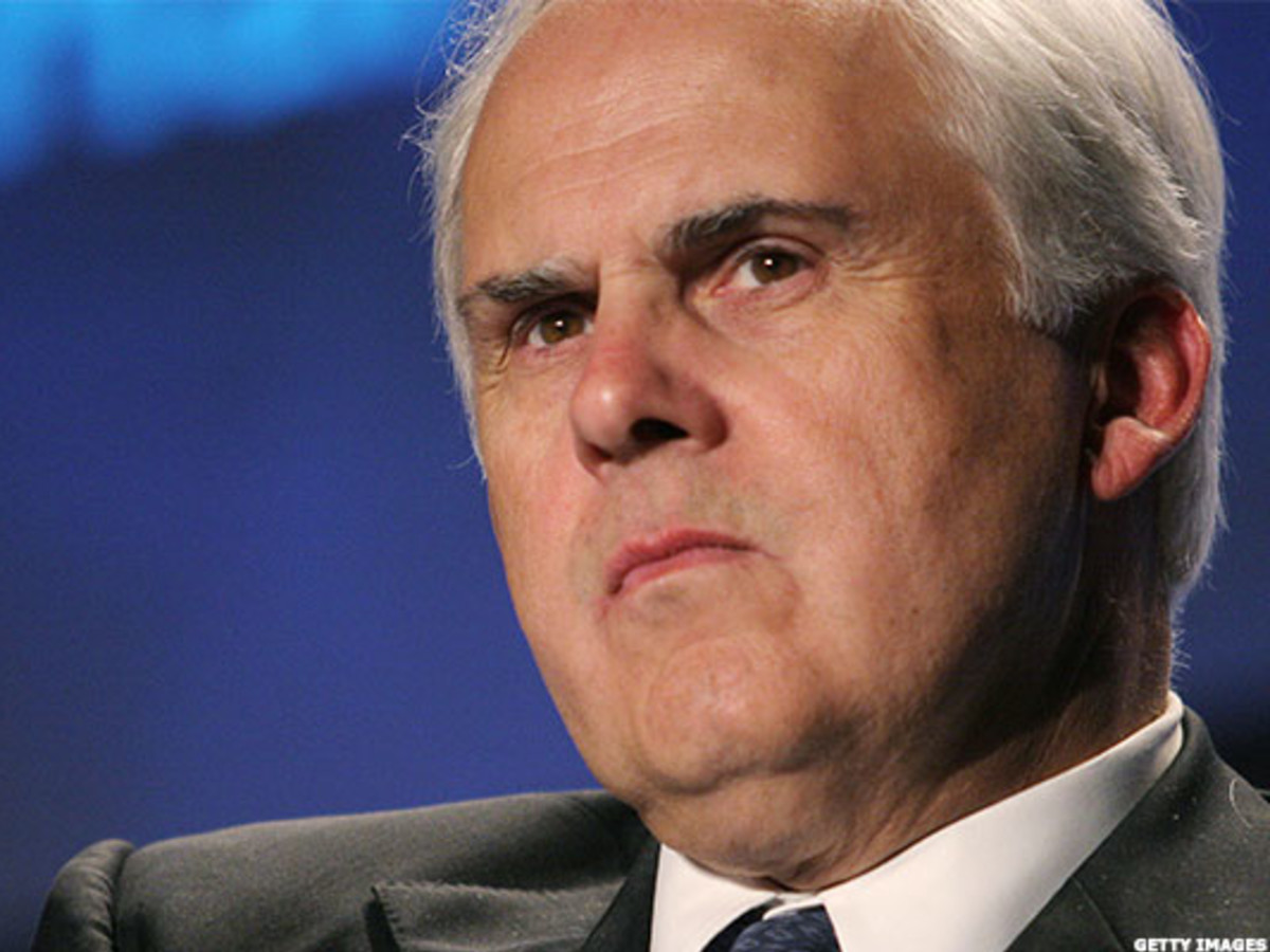 Why Donald Trump Should Pick FedEx CEO Fred Smith as His VP Choice -  TheStreet