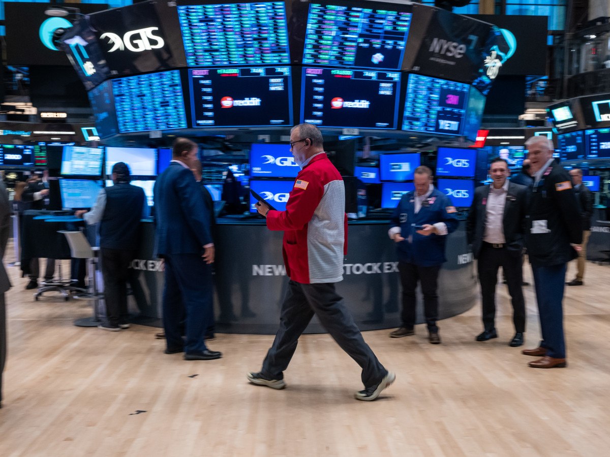 Stock Market Today: Stocks end higher with Santa Claus boost in focus -  TheStreet