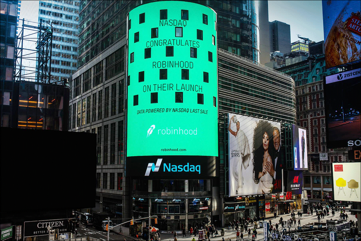 Analyst updates Robinhood stock forecast ahead of earnings