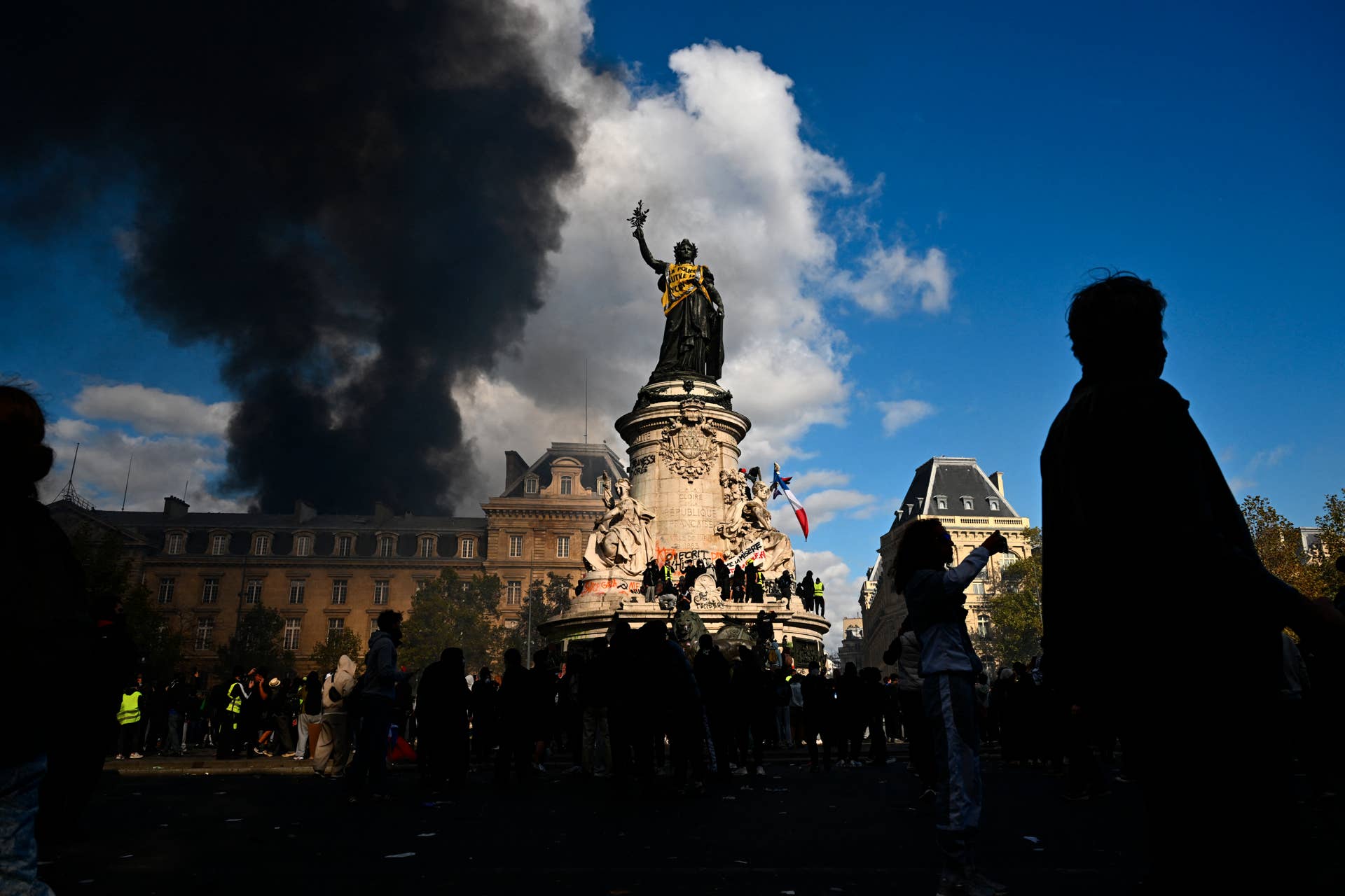 France eyes massive new tax as violent protests erupt