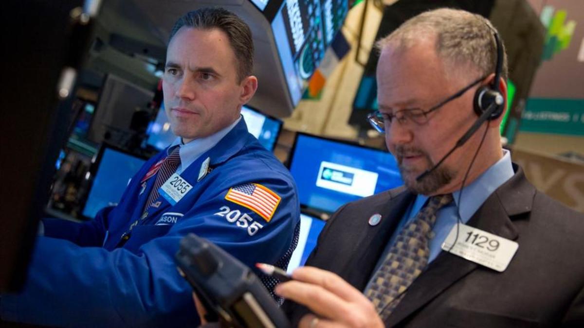 Stock Market Today: Stocks higher with Fed, earnings, jobs in focus; Tesla soars