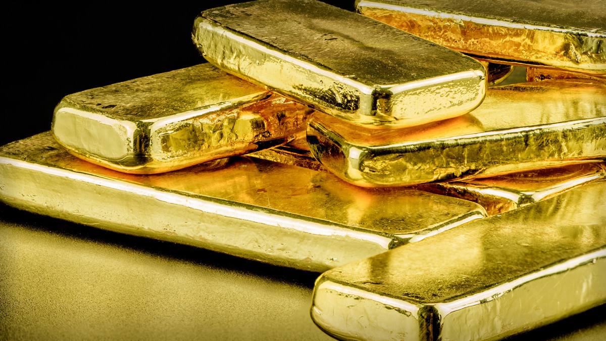 Analyst who correctly predicted gold’s rally has a new target for 2024
