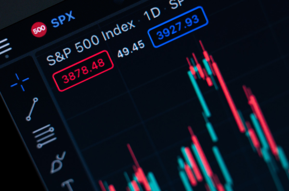 Stock Market Today: Stocks higher on rate cut bets, Dow aims for 40,000