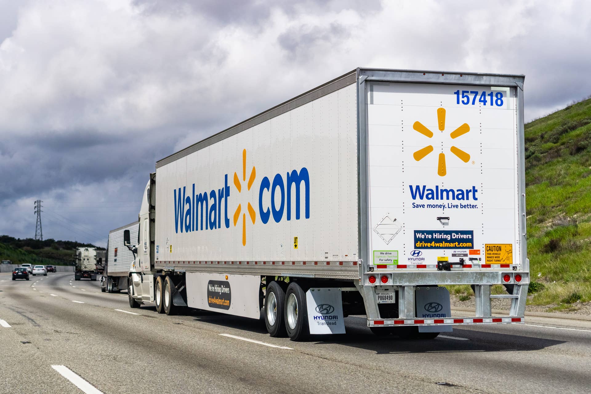Walmart is selling a $940 laptop for just $499 during its early Black Friday sale