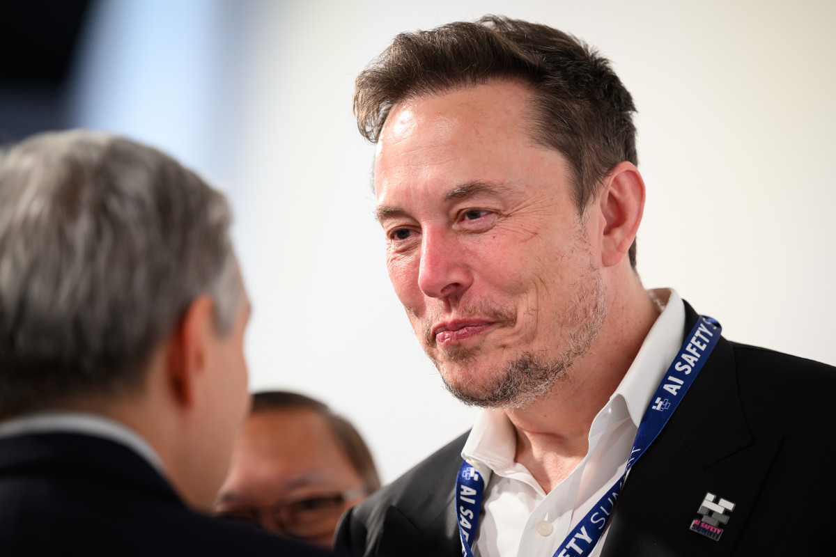 Elon Musk’s latest move could test Tesla shareholders as pay vote looms
