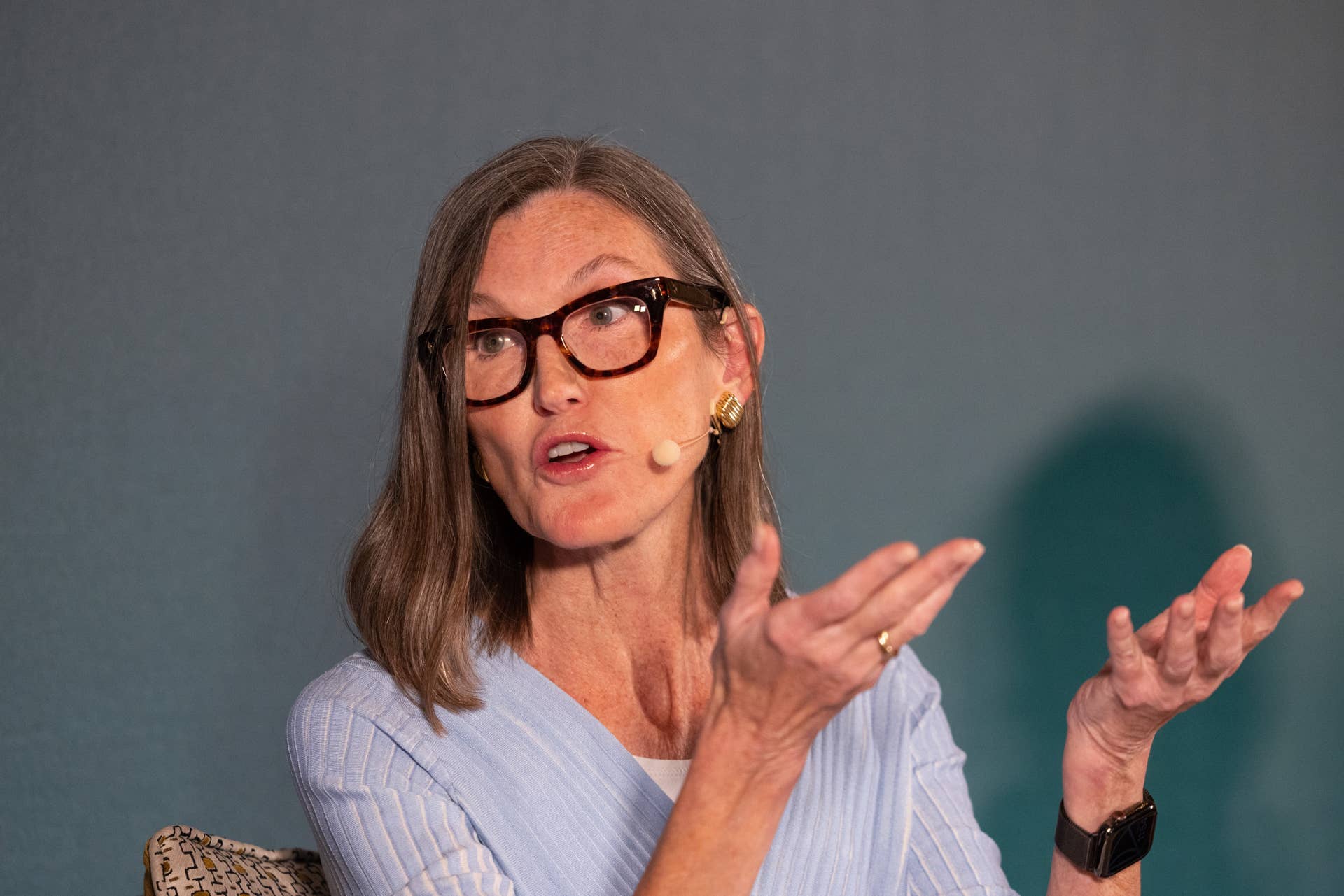 Cathie Wood dumps $8.46 million in software giant