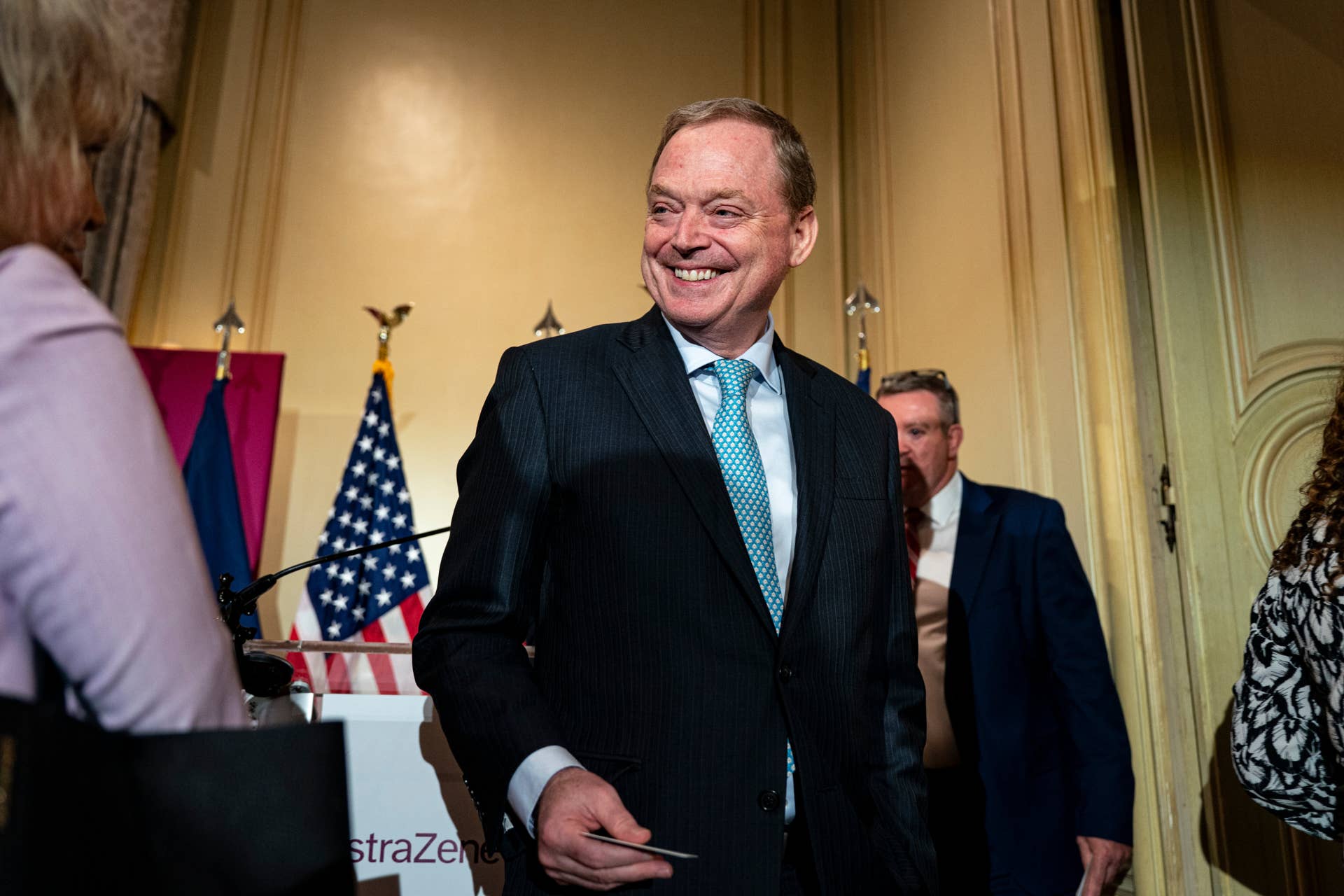 Too close to Trump? Hassetts Fed chair path gets rougher
