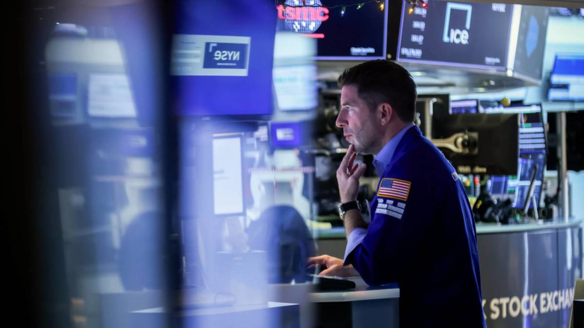 Jobless rate holds steady in December