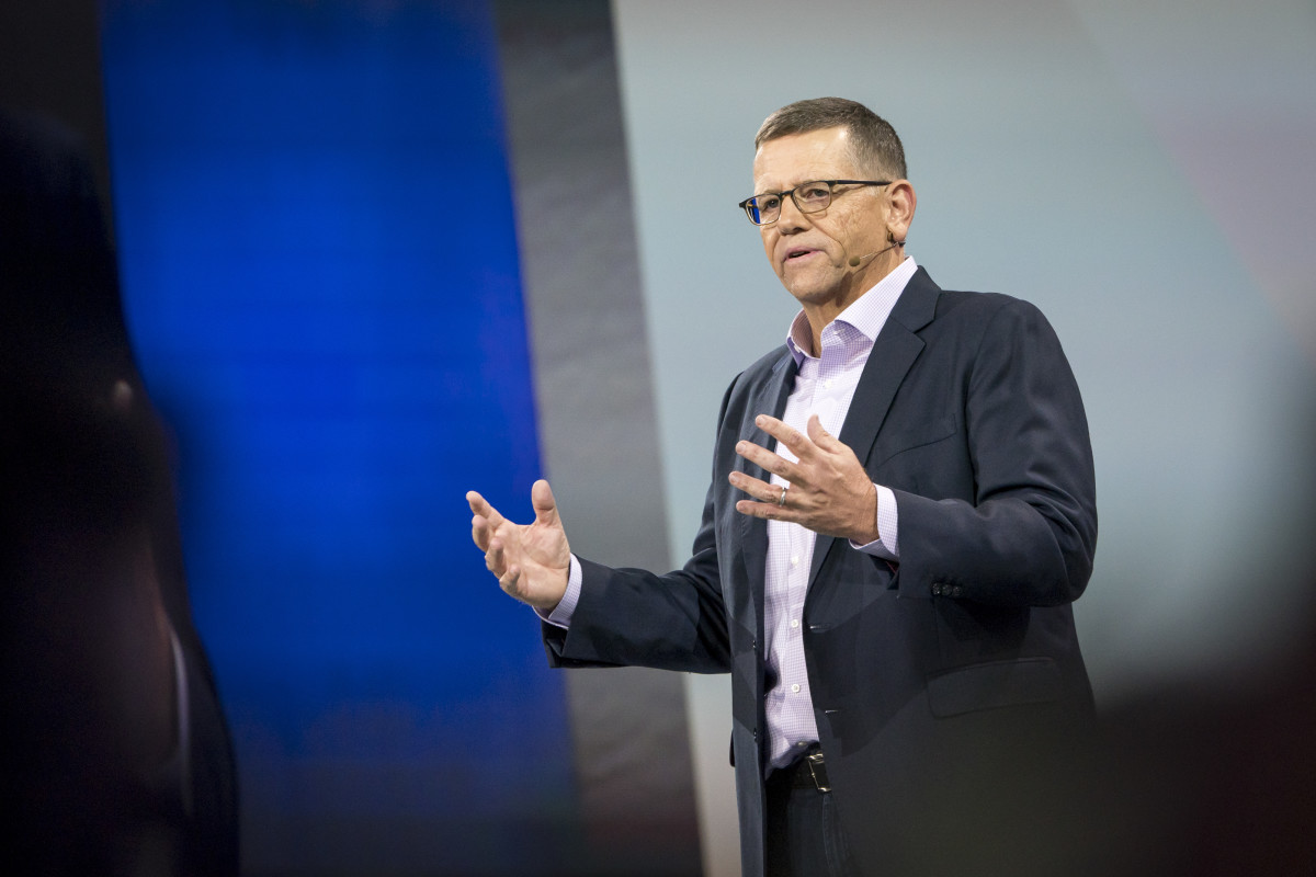 Top analyst drops eye-popping new price target on SanDisk stock