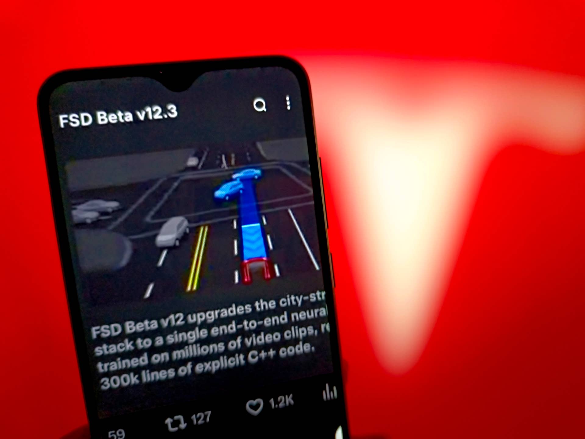 Viral Tesla FSD video shows why human drivers are a big problem