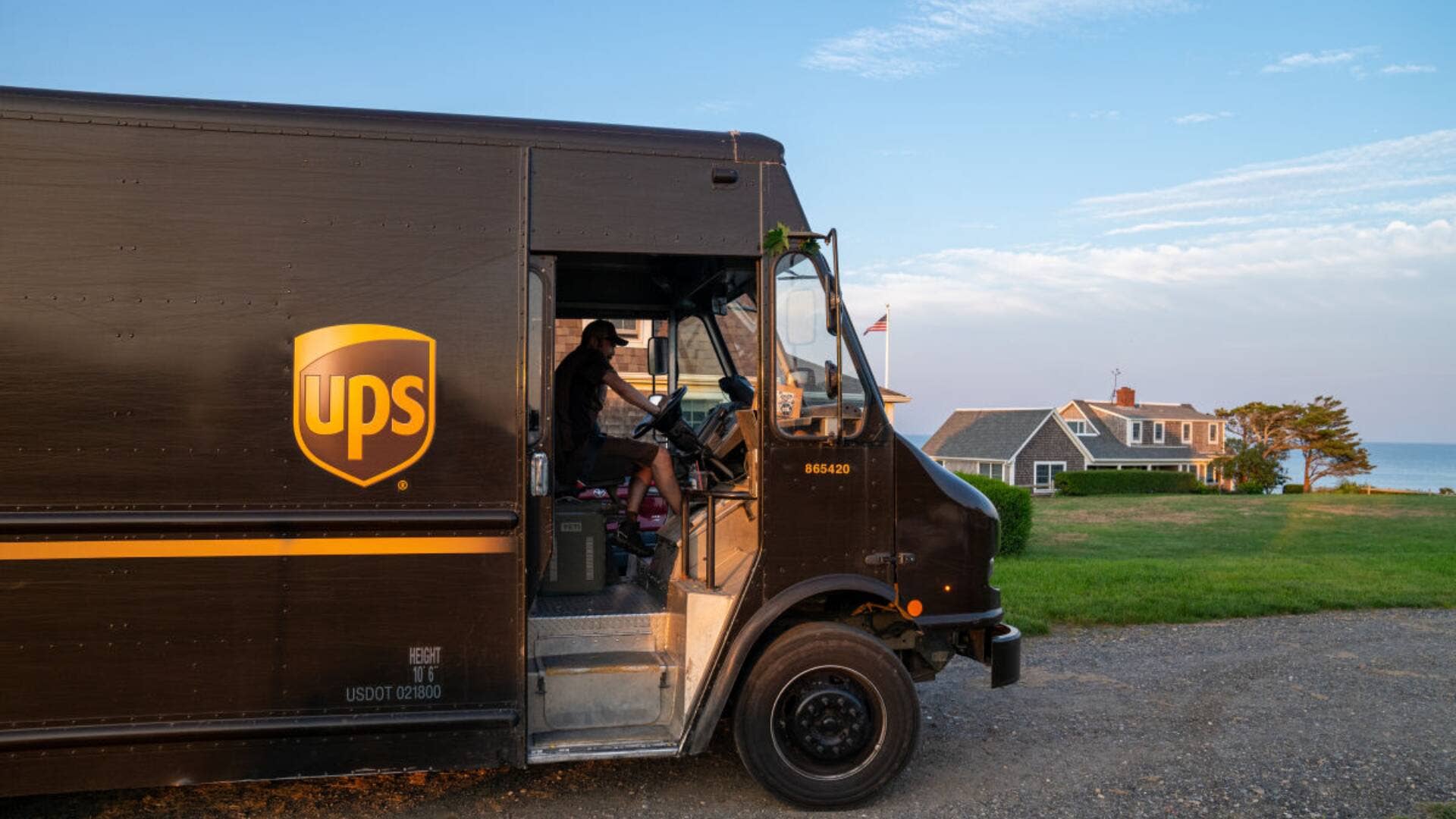 UPS faces class action lawsuit after deadly Louisville plane crash