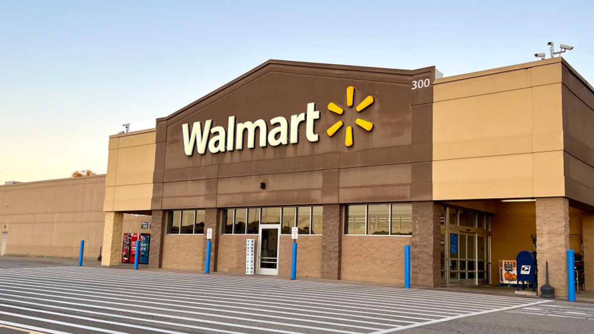 Walmart's powerful $999 portable generator is on sale for $400 just in time for winter blackouts