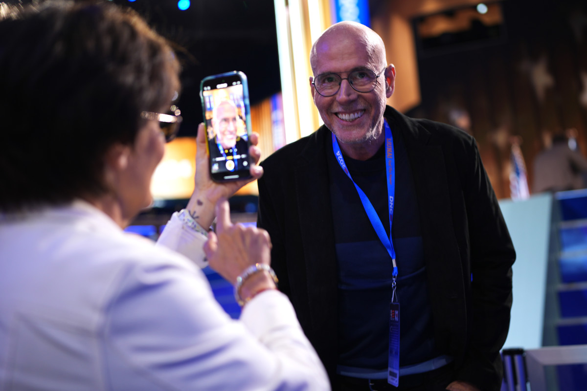 5 money mistakes to avoid according to Scott Galloway