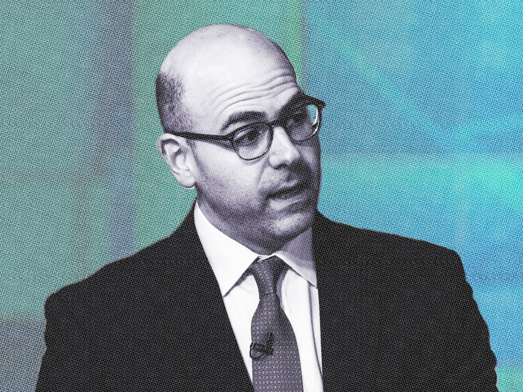 Fed split deepens as Miran calls for 1.5-point rate cut