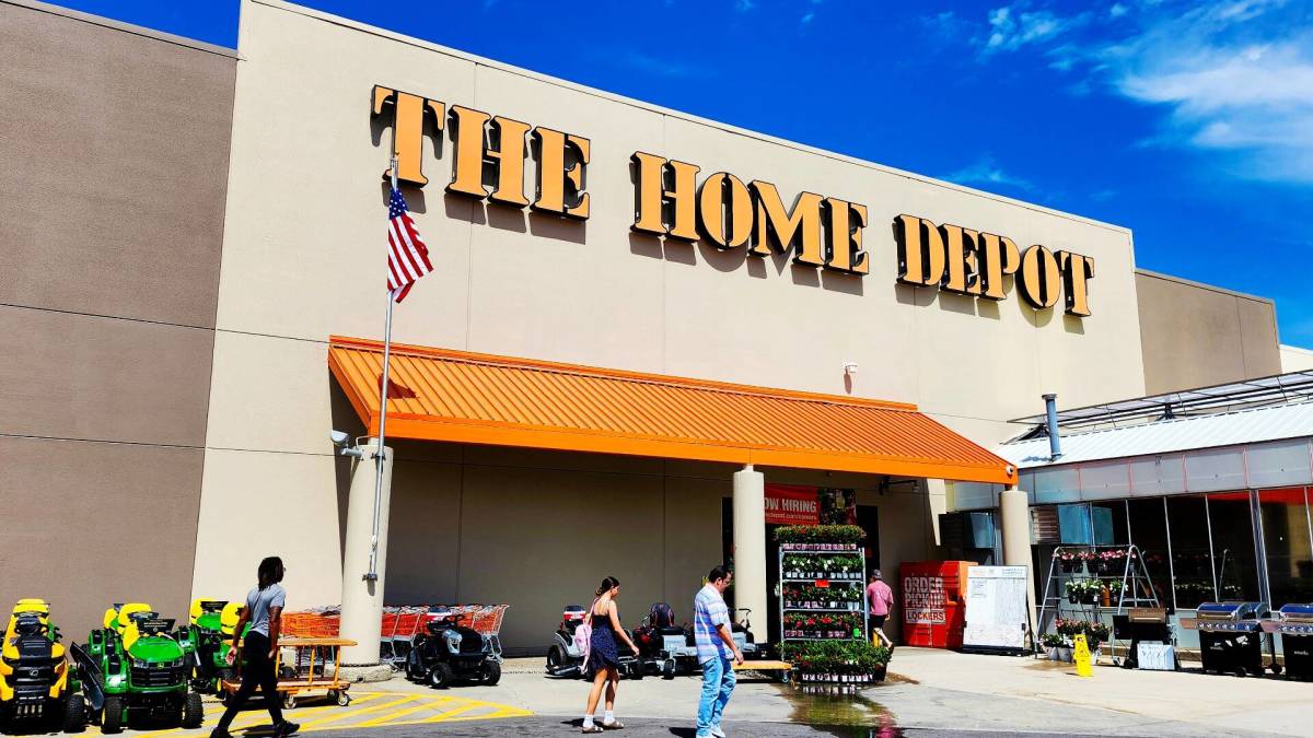Home Depot makes two major changes to win back customers 