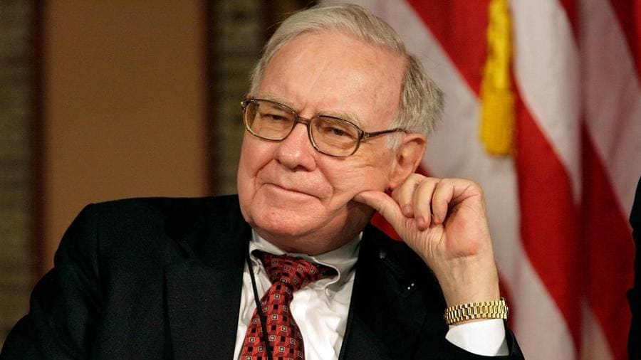 Buffett’s Berkshire: Investments Faced Loss, Operating Earnings Rose