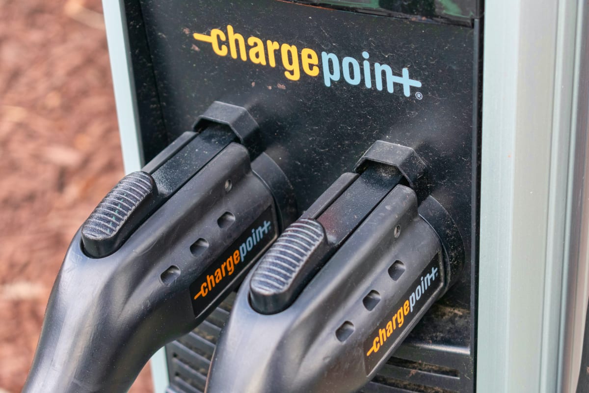 ChargePoint Stock Clings to Key Support on Disappointing Earnings