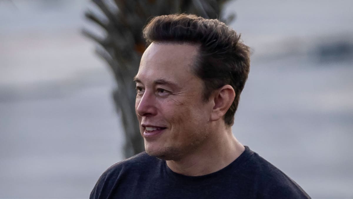 Elon Musk Has a Surprise Meeting