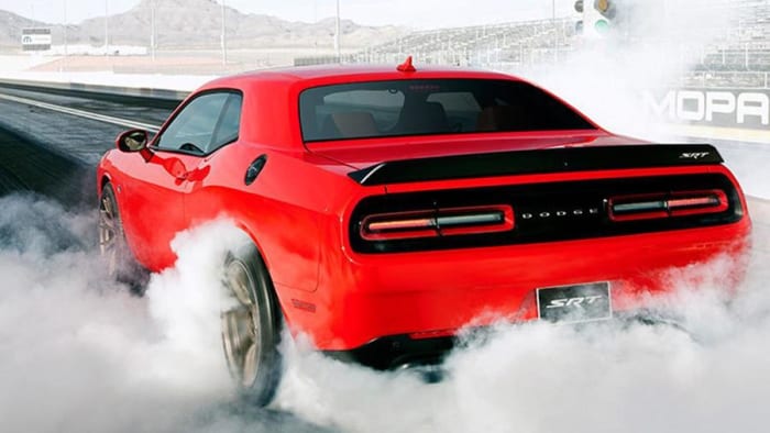 3 Insane Performance Features of the New Dodge Challenger Hellcat Muscle Car